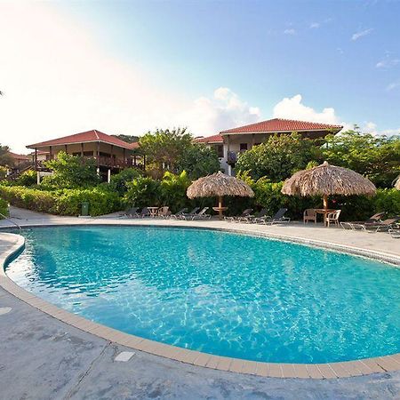 Villa At The Beach, Blue Bay Golf & Beach Resort エクステリア 写真