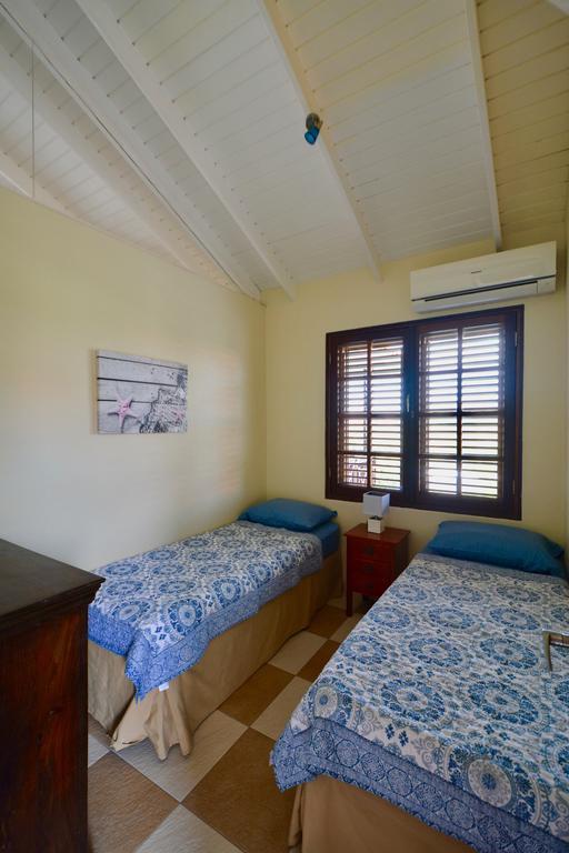 Villa At The Beach, Blue Bay Golf & Beach Resort エクステリア 写真