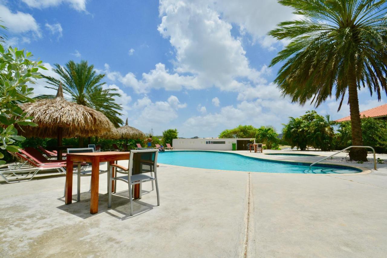 Villa At The Beach, Blue Bay Golf & Beach Resort エクステリア 写真