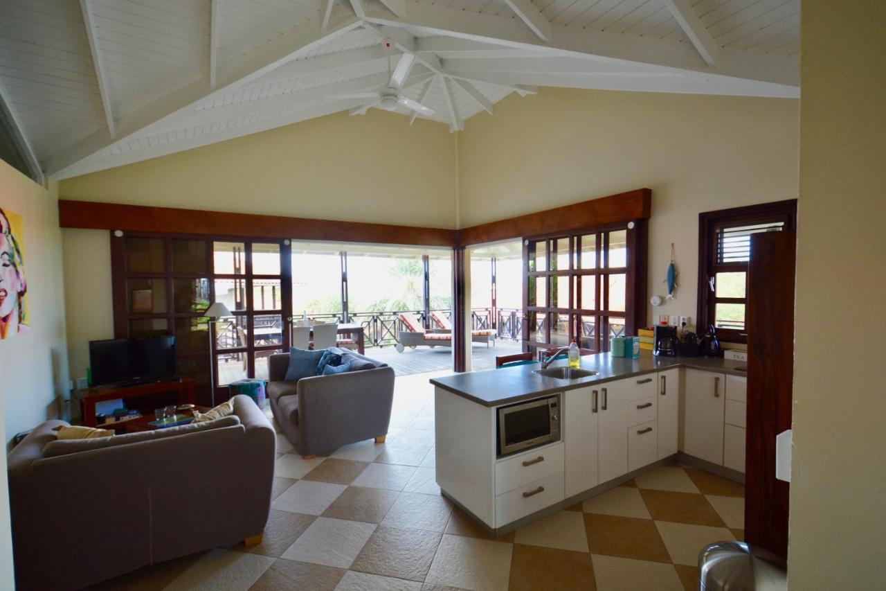 Villa At The Beach, Blue Bay Golf & Beach Resort エクステリア 写真